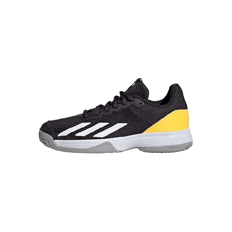 adidas Courtflash: fino al 50% di sconto sulle scarpe