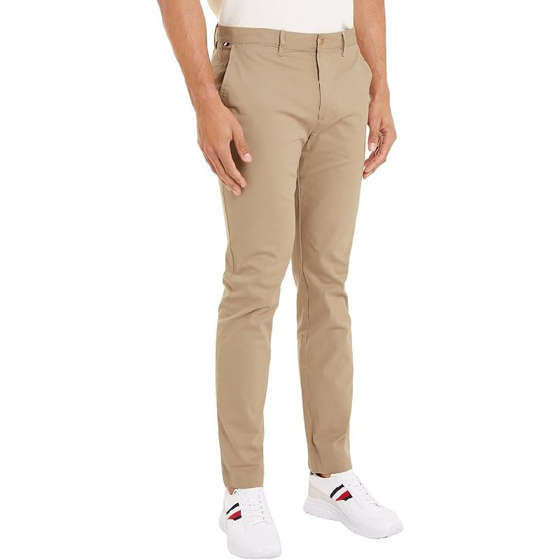 Tommy Hilfiger Chino Uomo: fino al 50% di sconto Deal