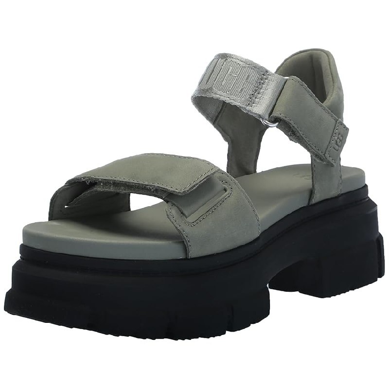 UGG Ashton Caviglia, fino al 50% di sconto Deal