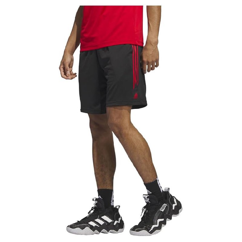 adidas – Pantaloncini Uomo fino al 50% di sconto Deal